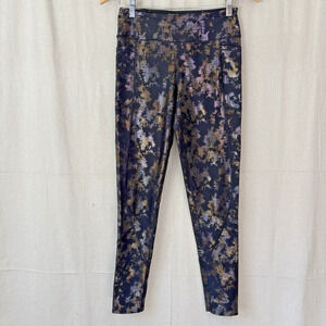 Victoria’s Secret Womens Athleisure Metallic Camo Leggings Size M Glam Bling
